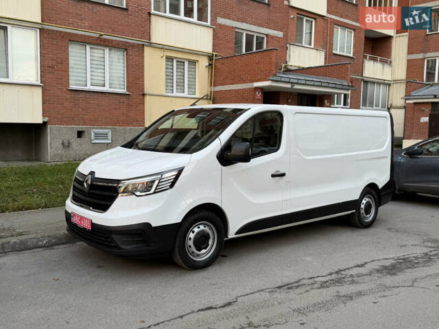 Белый Рено Трафик, объемом двигателя 2 л и пробегом 98 тыс. км за 22900 $, фото 2 на Automoto.ua