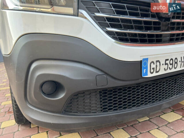 Білий Рено Трафік, об'ємом двигуна 2 л та пробігом 201 тис. км за 19500 $, фото 13 на Automoto.ua