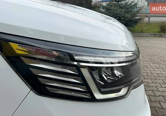 Белый Рено Трафик, объемом двигателя 2 л и пробегом 261 тыс. км за 19800 $, фото 6 на Automoto.ua