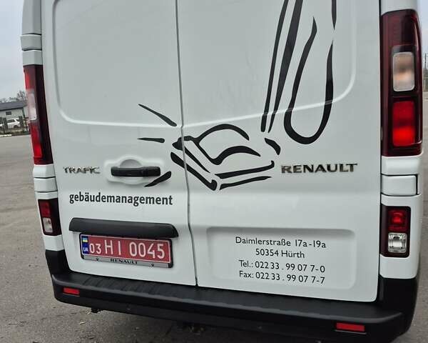 Белый Рено Трафик, объемом двигателя 2 л и пробегом 70 тыс. км за 23900 $, фото 20 на Automoto.ua