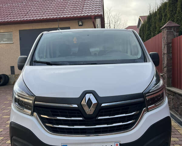 Білий Рено Трафік, об'ємом двигуна 2 л та пробігом 201 тис. км за 19500 $, фото 11 на Automoto.ua