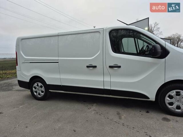 Белый Рено Трафик, объемом двигателя 2 л и пробегом 70 тыс. км за 23900 $, фото 59 на Automoto.ua