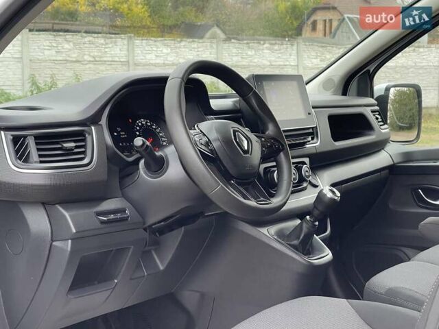 Белый Рено Трафик, объемом двигателя 2 л и пробегом 200 тыс. км за 20700 $, фото 35 на Automoto.ua