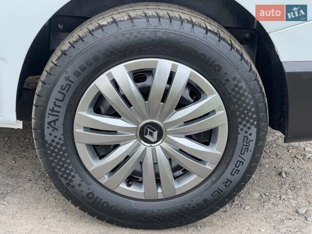 Белый Рено Трафик, объемом двигателя 2 л и пробегом 200 тыс. км за 20600 $, фото 29 на Automoto.ua