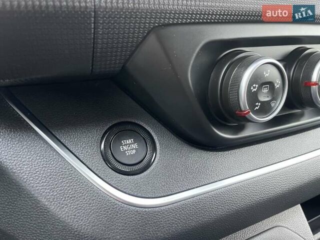 Белый Рено Трафик, объемом двигателя 2 л и пробегом 200 тыс. км за 20700 $, фото 40 на Automoto.ua