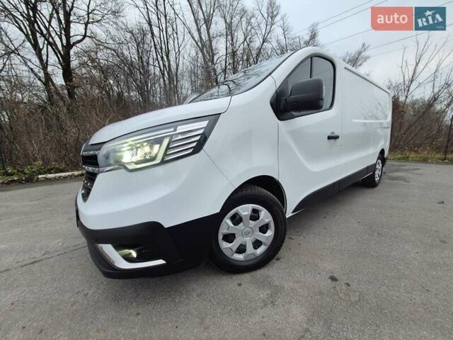 Белый Рено Трафик, объемом двигателя 2 л и пробегом 70 тыс. км за 23900 $, фото 34 на Automoto.ua