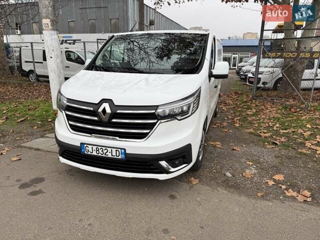 Белый Рено Трафик, объемом двигателя 0 л и пробегом 204 тыс. км за 20900 $, фото 2 на Automoto.ua