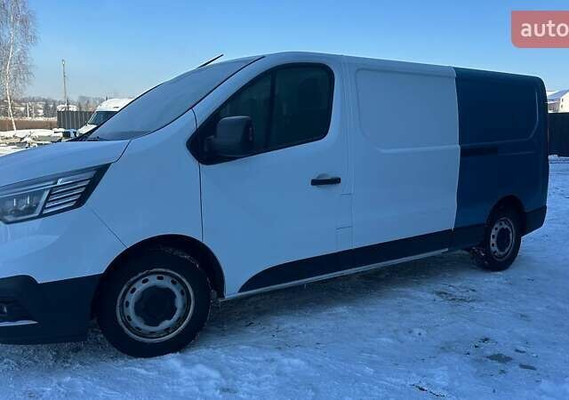 Белый Рено Трафик, объемом двигателя 2 л и пробегом 120 тыс. км за 20200 $, фото 5 на Automoto.ua