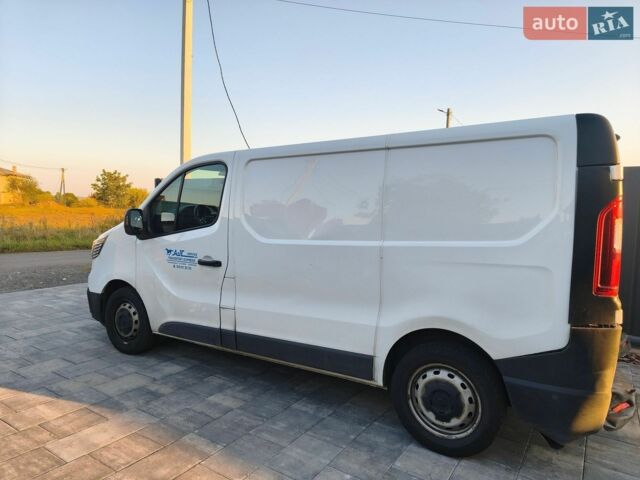 Білий Рено Трафік, об'ємом двигуна 2 л та пробігом 324 тис. км за 14500 $, фото 2 на Automoto.ua