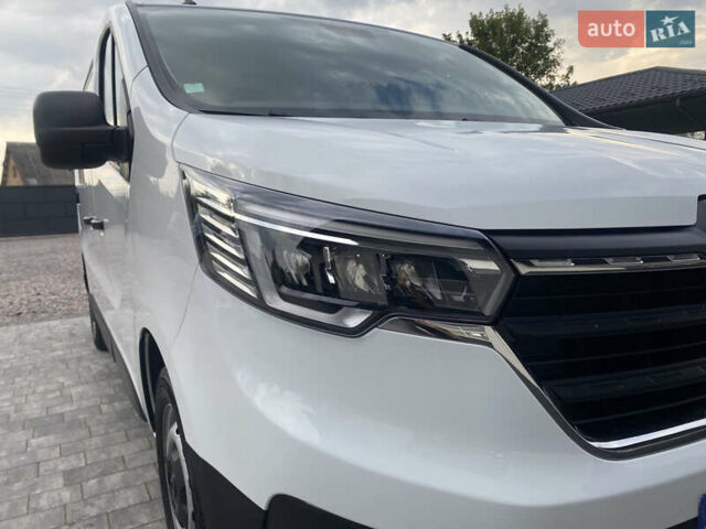 Белый Рено Трафик, объемом двигателя 2 л и пробегом 250 тыс. км за 19000 $, фото 17 на Automoto.ua