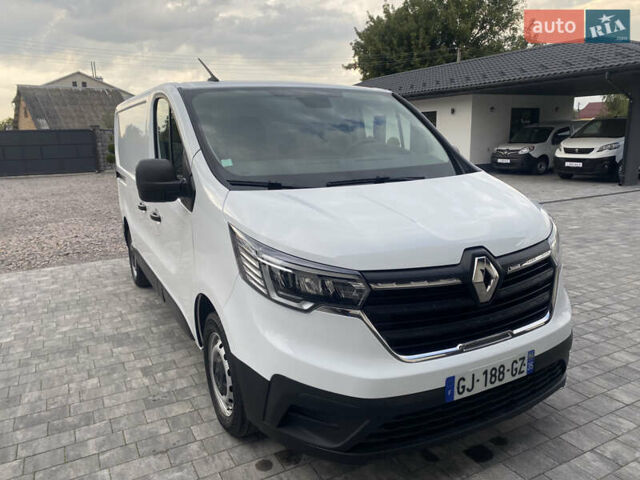 Белый Рено Трафик, объемом двигателя 2 л и пробегом 250 тыс. км за 19000 $, фото 16 на Automoto.ua