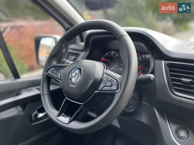 Белый Рено Трафик, объемом двигателя 2 л и пробегом 200 тыс. км за 20700 $, фото 44 на Automoto.ua