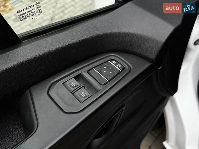 Белый Рено Трафик, объемом двигателя 2 л и пробегом 106 тыс. км за 23800 $, фото 39 на Automoto.ua