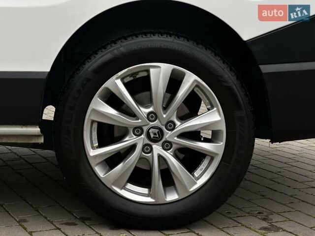 Белый Рено Трафик, объемом двигателя 2 л и пробегом 106 тыс. км за 23800 $, фото 35 на Automoto.ua