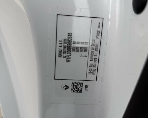 Білий Рено Трафік, об'ємом двигуна 2 л та пробігом 130 тис. км за 24500 $, фото 25 на Automoto.ua