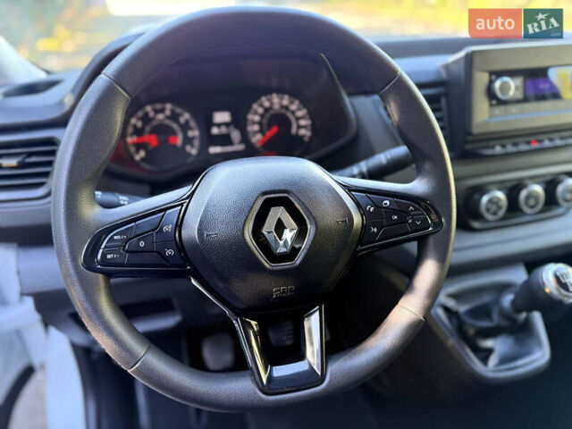 Белый Рено Трафик, объемом двигателя 2 л и пробегом 75 тыс. км за 24000 $, фото 33 на Automoto.ua