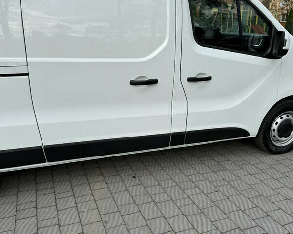 Белый Рено Трафик, объемом двигателя 2 л и пробегом 29 тыс. км за 25300 $, фото 15 на Automoto.ua