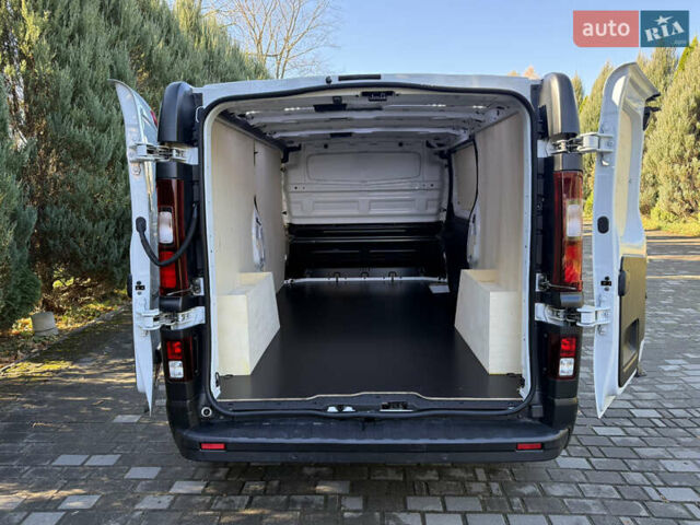 Белый Рено Трафик, объемом двигателя 2 л и пробегом 75 тыс. км за 24000 $, фото 40 на Automoto.ua