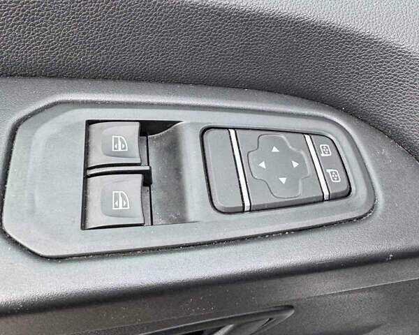 Белый Рено Трафик, объемом двигателя 2 л и пробегом 30 тыс. км за 24900 $, фото 33 на Automoto.ua