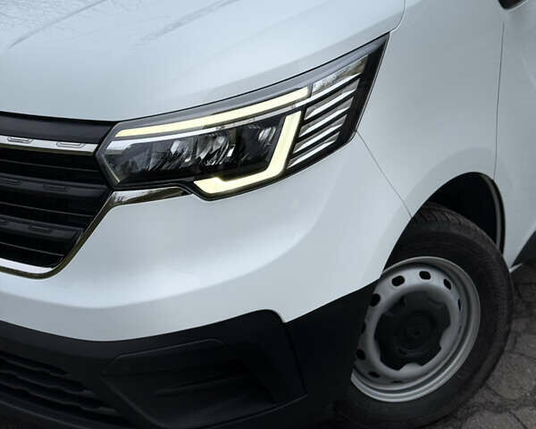 Белый Рено Трафик, объемом двигателя 0 л и пробегом 61 тыс. км за 22650 $, фото 45 на Automoto.ua