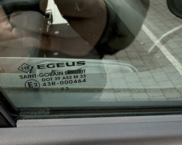 Белый Рено Трафик, объемом двигателя 2 л и пробегом 29 тыс. км за 25300 $, фото 31 на Automoto.ua