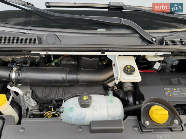 Білий Рено Трафік, об'ємом двигуна 2 л та пробігом 130 тис. км за 24500 $, фото 33 на Automoto.ua