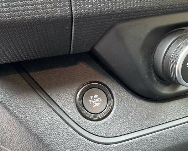 Белый Рено Трафик, объемом двигателя 2 л и пробегом 30 тыс. км за 24900 $, фото 36 на Automoto.ua