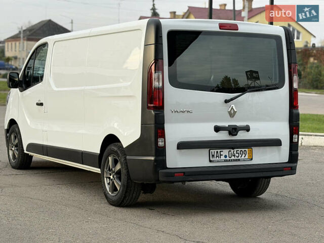 Білий Рено Трафік, об'ємом двигуна 2 л та пробігом 130 тис. км за 24500 $, фото 10 на Automoto.ua