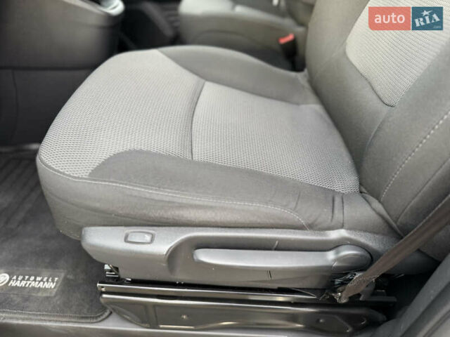 Білий Рено Трафік, об'ємом двигуна 2 л та пробігом 130 тис. км за 24500 $, фото 16 на Automoto.ua