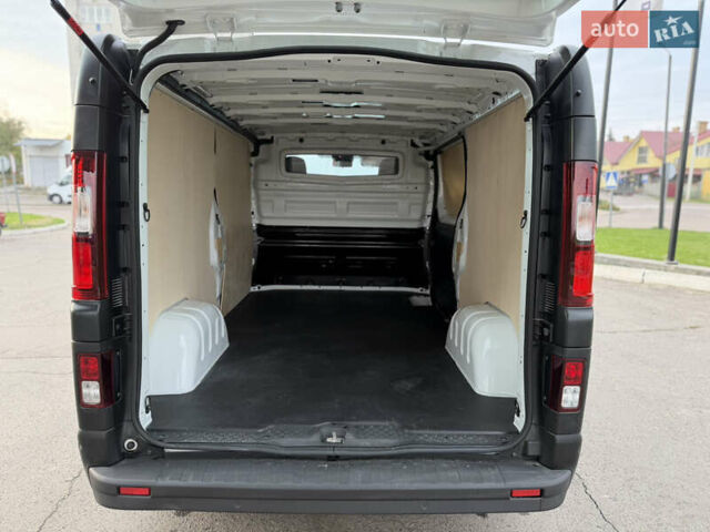 Білий Рено Трафік, об'ємом двигуна 2 л та пробігом 130 тис. км за 24500 $, фото 29 на Automoto.ua