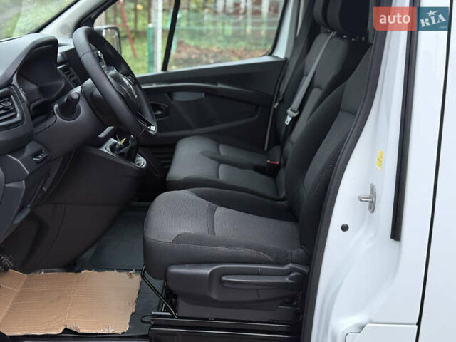 Белый Рено Трафик, объемом двигателя 0 л и пробегом 61 тыс. км за 22650 $, фото 19 на Automoto.ua