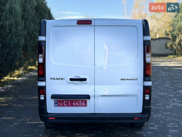 Белый Рено Трафик, объемом двигателя 2 л и пробегом 75 тыс. км за 24000 $, фото 13 на Automoto.ua