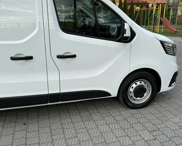 Белый Рено Трафик, объемом двигателя 2 л и пробегом 29 тыс. км за 25300 $, фото 16 на Automoto.ua