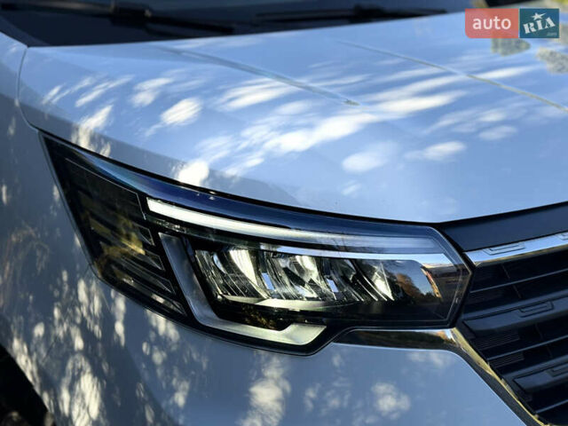 Белый Рено Трафик, объемом двигателя 2 л и пробегом 75 тыс. км за 24000 $, фото 68 на Automoto.ua