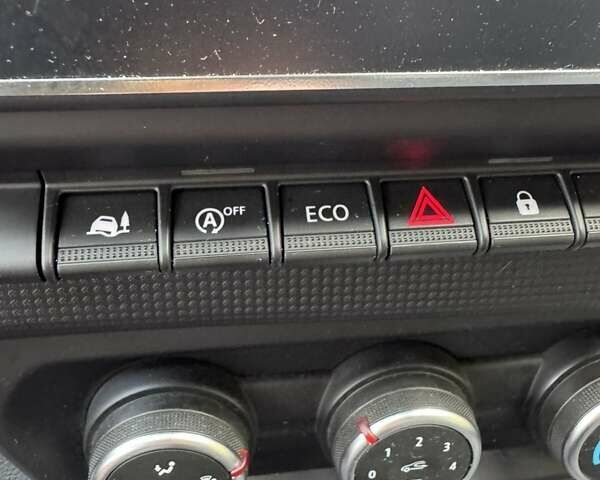 Белый Рено Трафик, объемом двигателя 2 л и пробегом 30 тыс. км за 24900 $, фото 41 на Automoto.ua