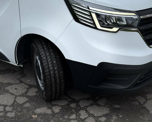 Белый Рено Трафик, объемом двигателя 0 л и пробегом 61 тыс. км за 22650 $, фото 44 на Automoto.ua