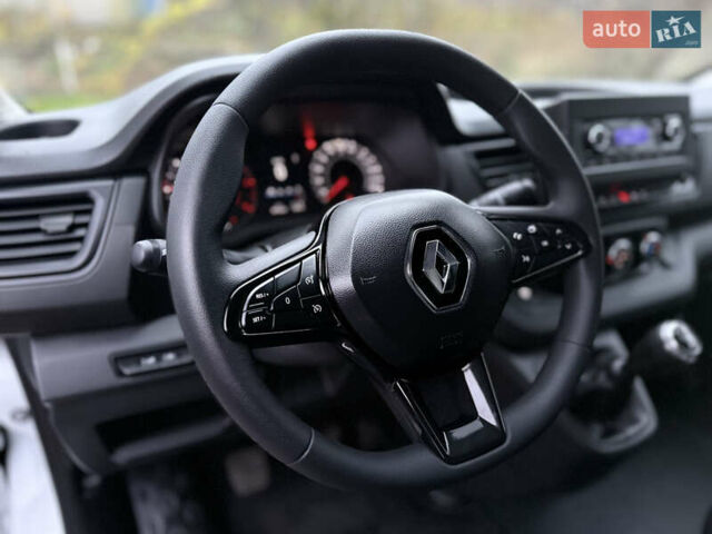 Белый Рено Трафик, объемом двигателя 0 л и пробегом 61 тыс. км за 22650 $, фото 38 на Automoto.ua