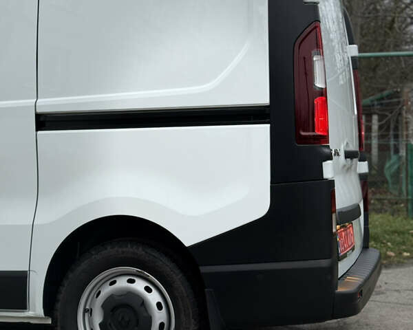 Белый Рено Трафик, объемом двигателя 0 л и пробегом 61 тыс. км за 22650 $, фото 8 на Automoto.ua