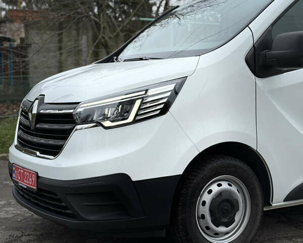 Белый Рено Трафик, объемом двигателя 0 л и пробегом 61 тыс. км за 22650 $, фото 6 на Automoto.ua