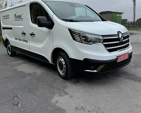 Белый Рено Трафик, объемом двигателя 2 л и пробегом 30 тыс. км за 24900 $, фото 10 на Automoto.ua