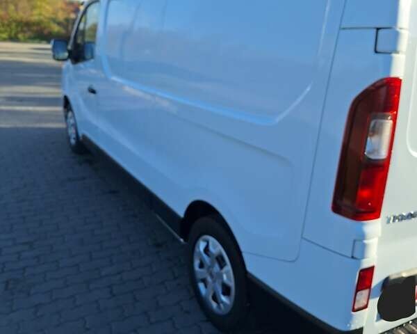 Белый Рено Трафик, объемом двигателя 2 л и пробегом 204 тыс. км за 22900 $, фото 8 на Automoto.ua