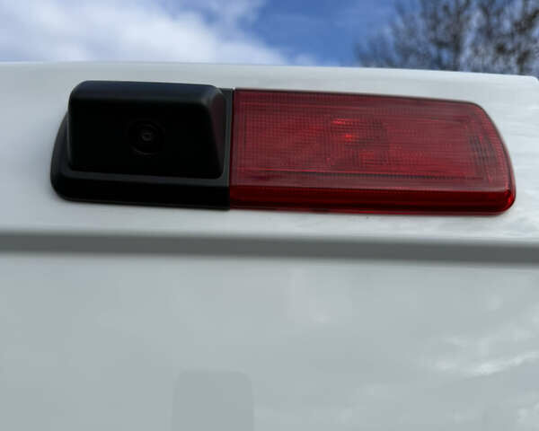 Белый Рено Трафик, объемом двигателя 2 л и пробегом 29 тыс. км за 25300 $, фото 51 на Automoto.ua