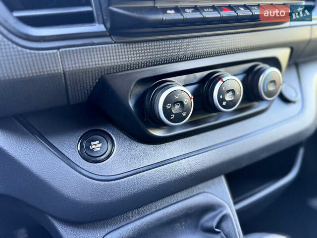 Белый Рено Трафик, объемом двигателя 2 л и пробегом 75 тыс. км за 24000 $, фото 37 на Automoto.ua