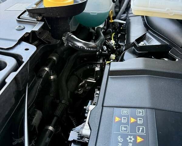 Білий Рено Трафік, об'ємом двигуна 2 л та пробігом 80 тис. км за 26700 $, фото 38 на Automoto.ua