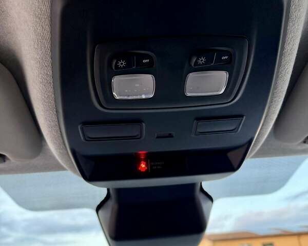 Білий Рено Трафік, об'ємом двигуна 2 л та пробігом 80 тис. км за 26700 $, фото 72 на Automoto.ua