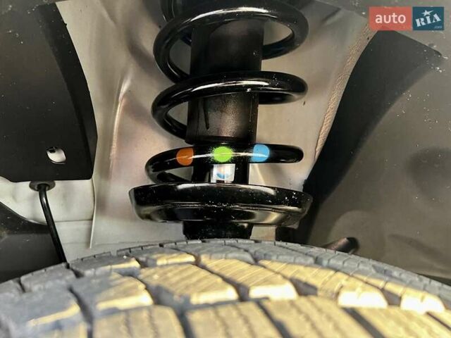 Білий Рено Трафік, об'ємом двигуна 2 л та пробігом 80 тис. км за 26700 $, фото 32 на Automoto.ua