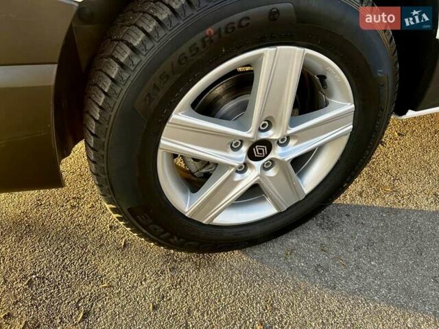 Білий Рено Трафік, об'ємом двигуна 2 л та пробігом 80 тис. км за 26700 $, фото 28 на Automoto.ua