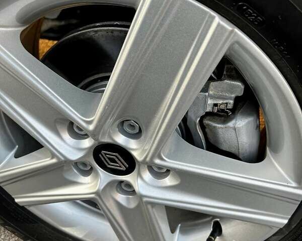 Білий Рено Трафік, об'ємом двигуна 2 л та пробігом 80 тис. км за 26700 $, фото 29 на Automoto.ua