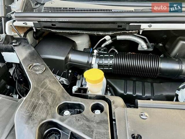 Білий Рено Трафік, об'ємом двигуна 2 л та пробігом 80 тис. км за 26700 $, фото 39 на Automoto.ua