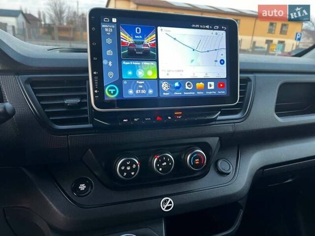 Білий Рено Трафік, об'ємом двигуна 2 л та пробігом 80 тис. км за 26700 $, фото 71 на Automoto.ua